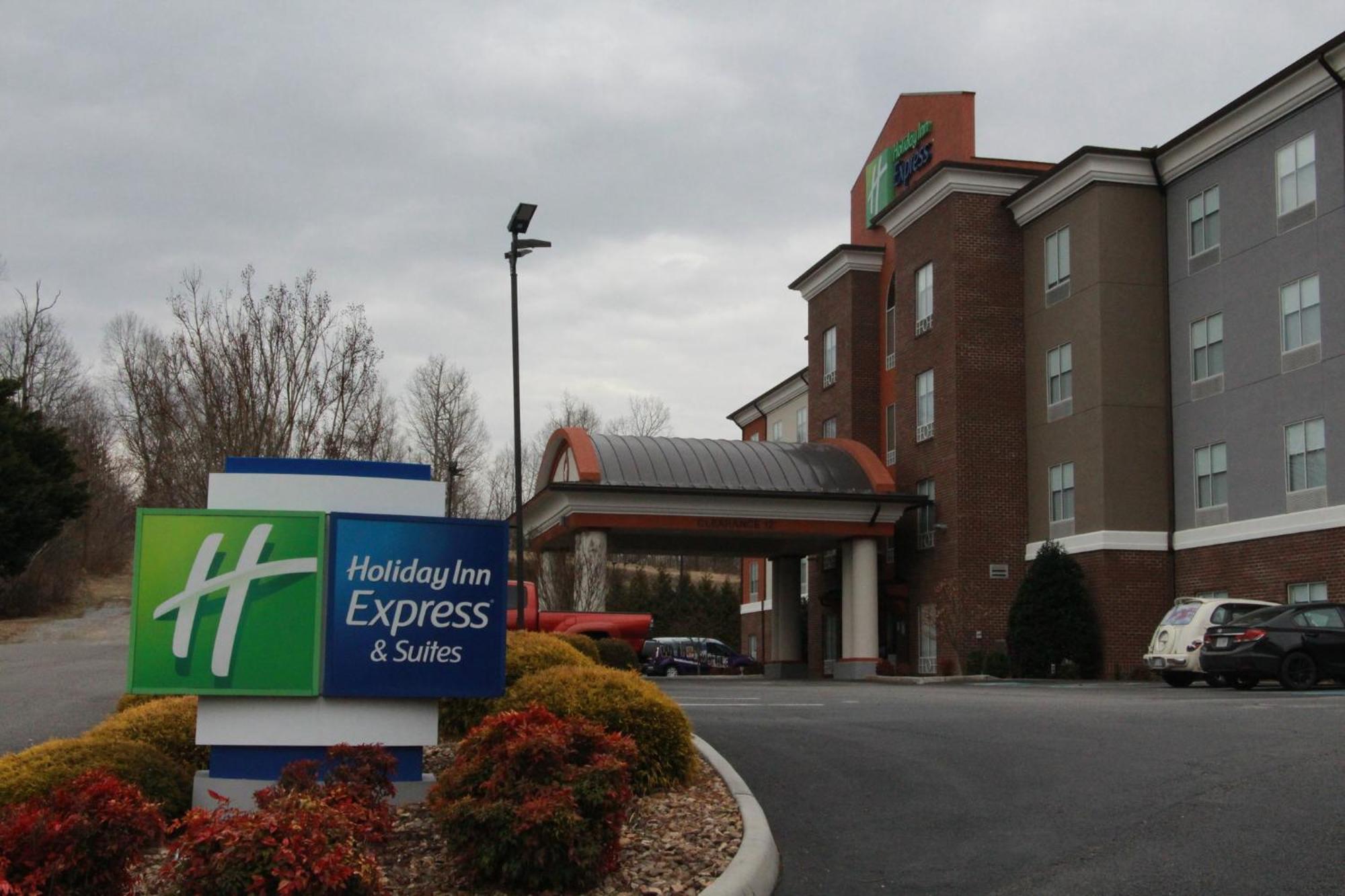 Holiday Inn Express & Suites Wytheville, An Ihg Hotel Exterior foto